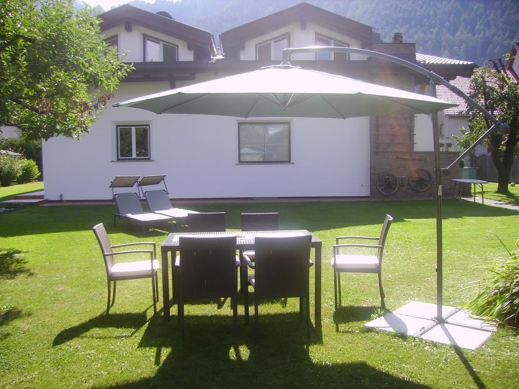 Active Apart Central Ried im Oberinntal Room photo